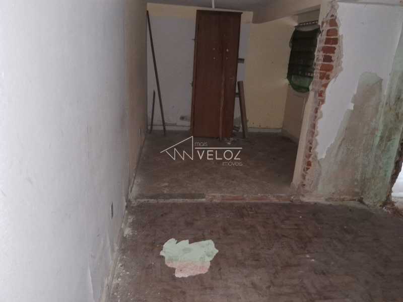 Apartamento à venda com 1 quarto, 47m² - Foto 12