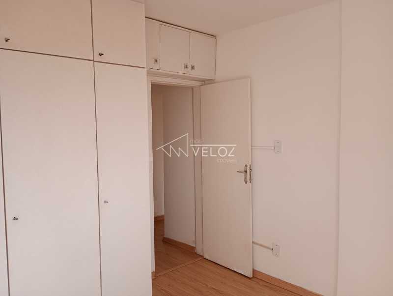 Apartamento à venda com 2 quartos, 60m² - Foto 14