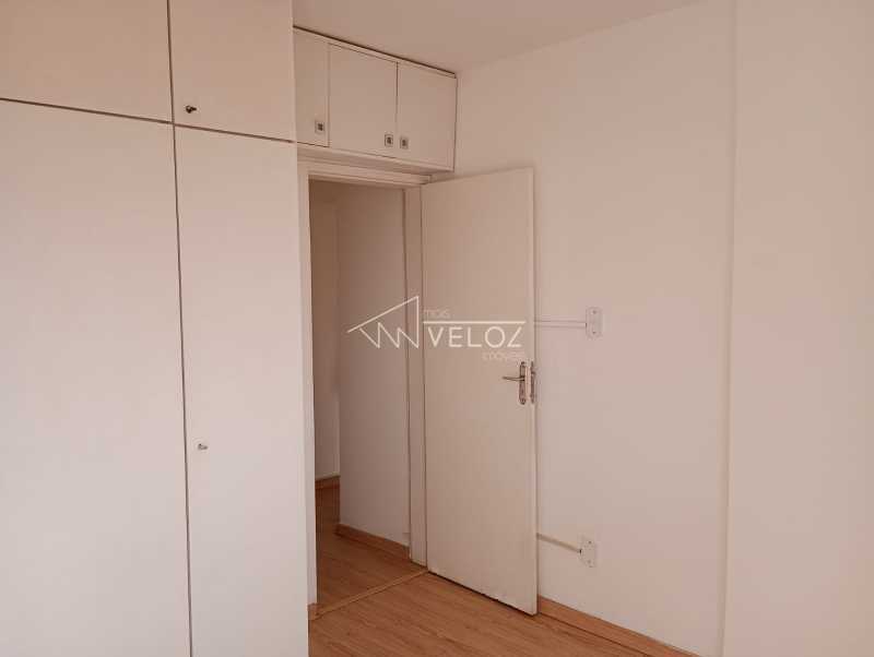 Apartamento à venda com 2 quartos, 60m² - Foto 13