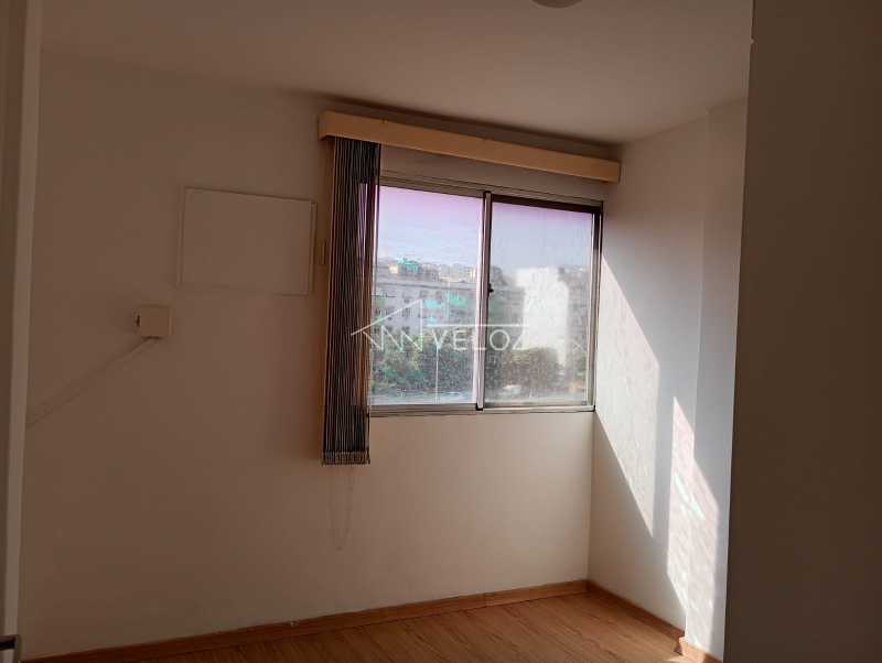 Apartamento à venda com 2 quartos, 60m² - Foto 12