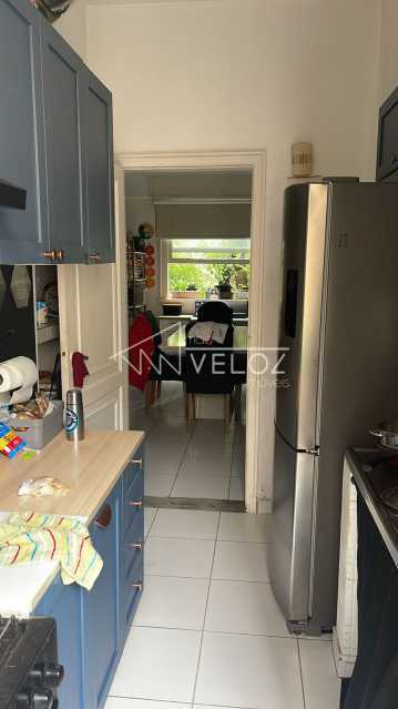 Apartamento à venda com 3 quartos, 107m² - Foto 3