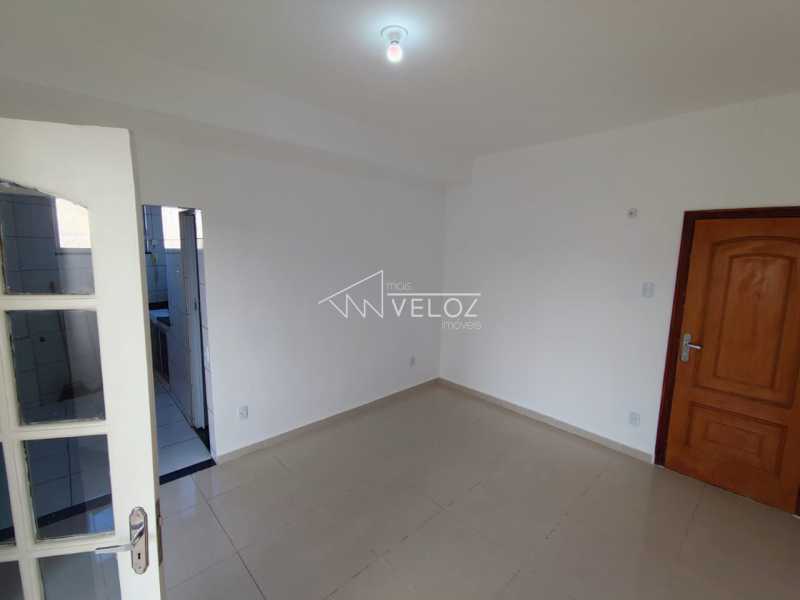 Apartamento à venda com 1 quarto, 41m² - Foto 2