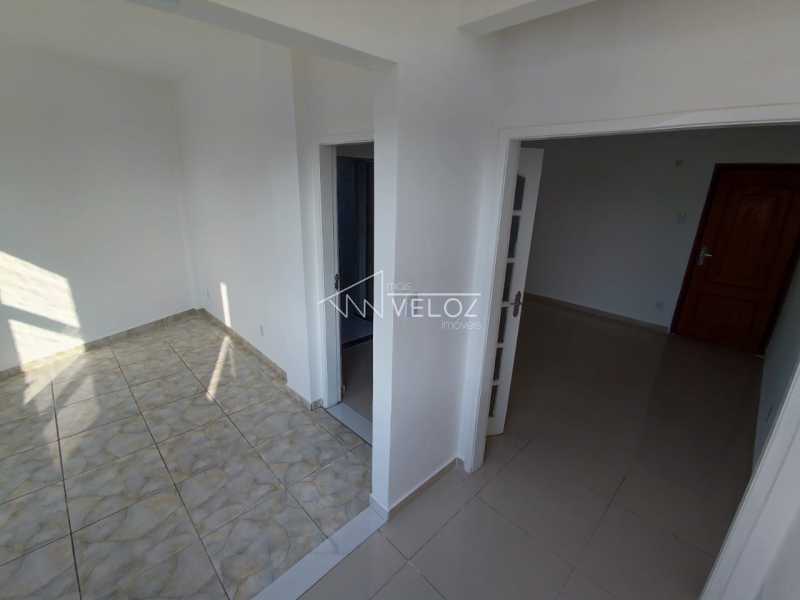 Apartamento à venda com 1 quarto, 41m² - Foto 9