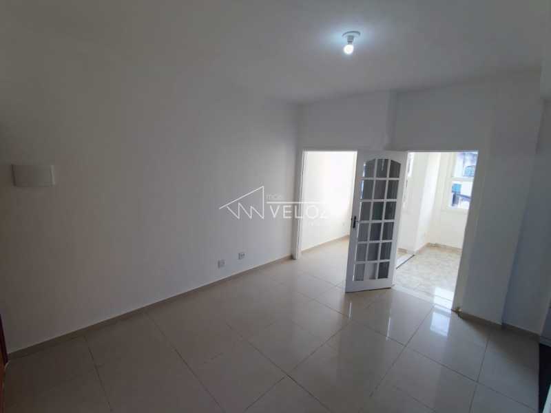 Apartamento à venda com 1 quarto, 41m² - Foto 8