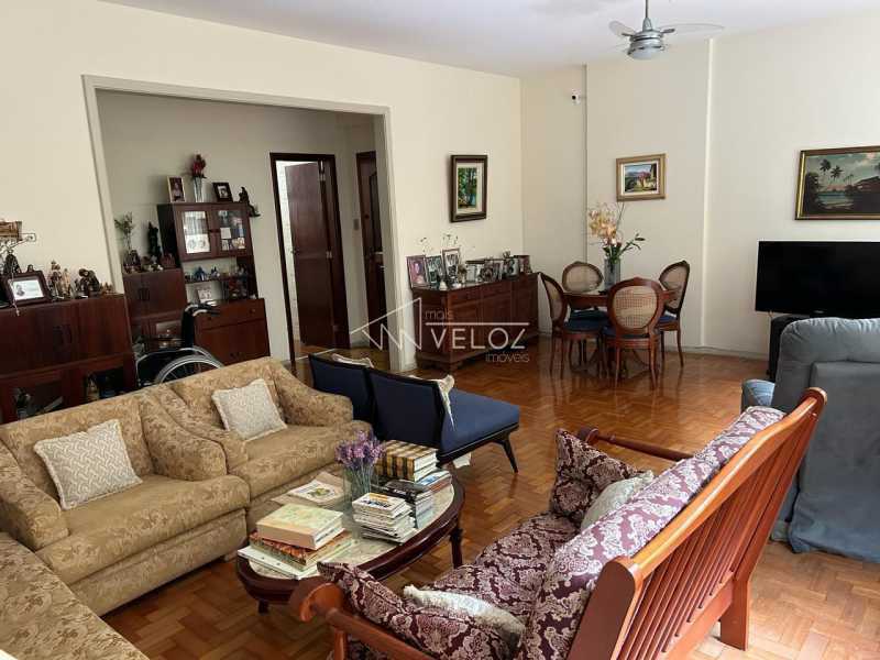 Apartamento à venda com 3 quartos, 132m² - Foto 1