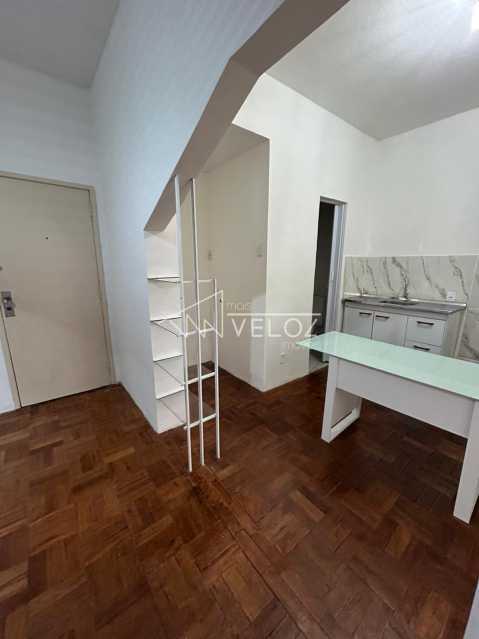 Apartamento à venda com 2 quartos, 43m² - Foto 2