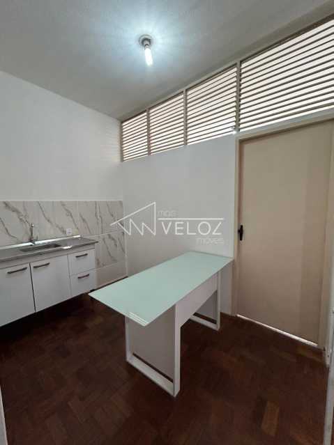 Apartamento à venda com 2 quartos, 43m² - Foto 9