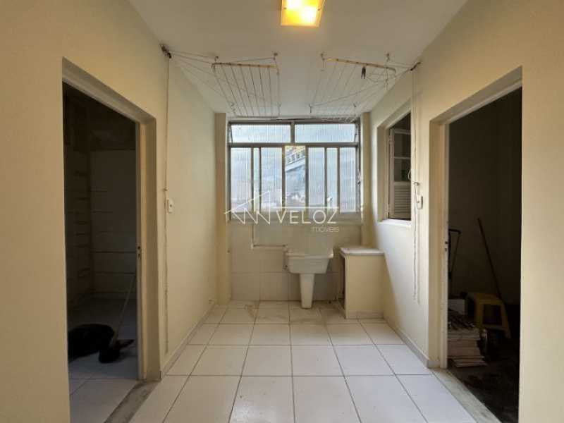 Apartamento à venda com 3 quartos, 240m² - Foto 20