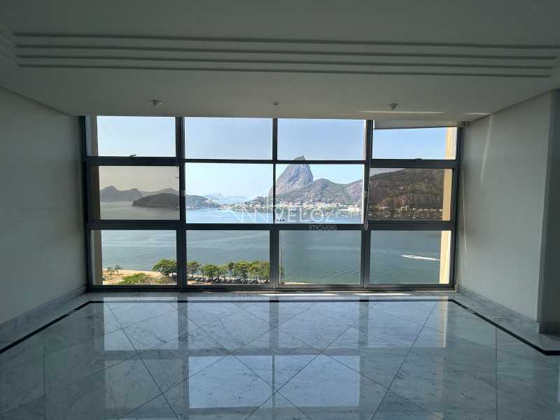 Apartamento à venda com 3 quartos, 427m² - Foto 3