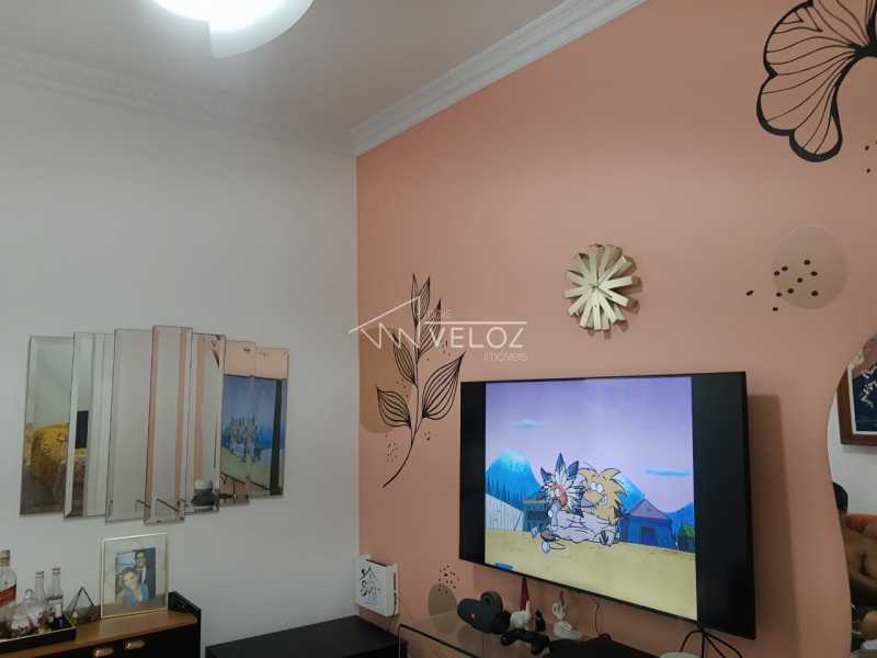 Apartamento à venda com 1 quarto, 38m² - Foto 2