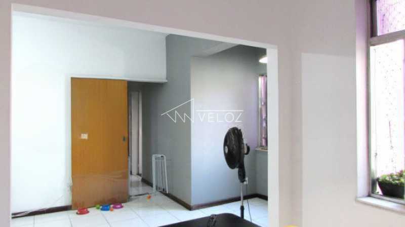 Apartamento à venda com 2 quartos, 72m² - Foto 4