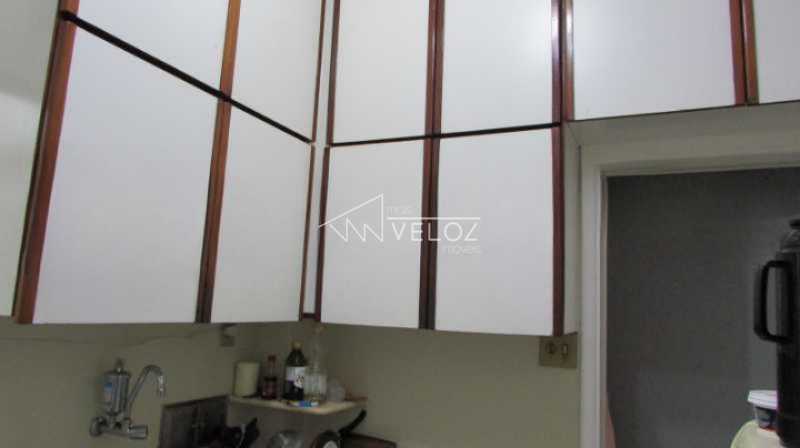 Apartamento à venda com 2 quartos, 72m² - Foto 11