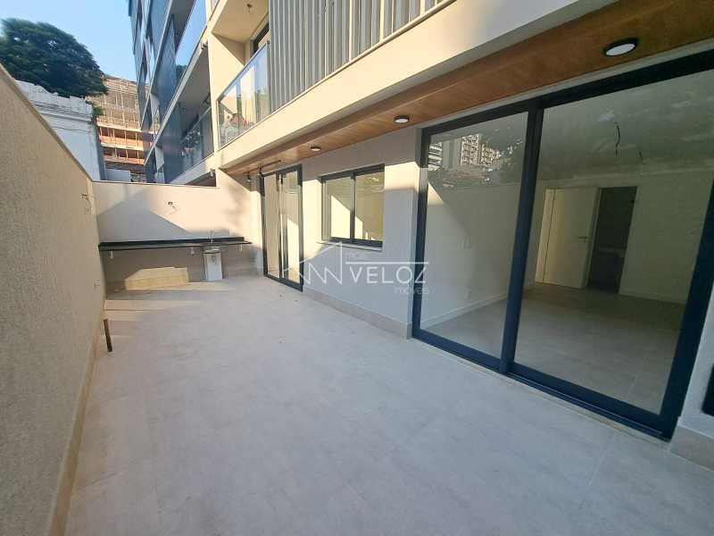 Apartamento à venda com 3 quartos, 105m² - Foto 1