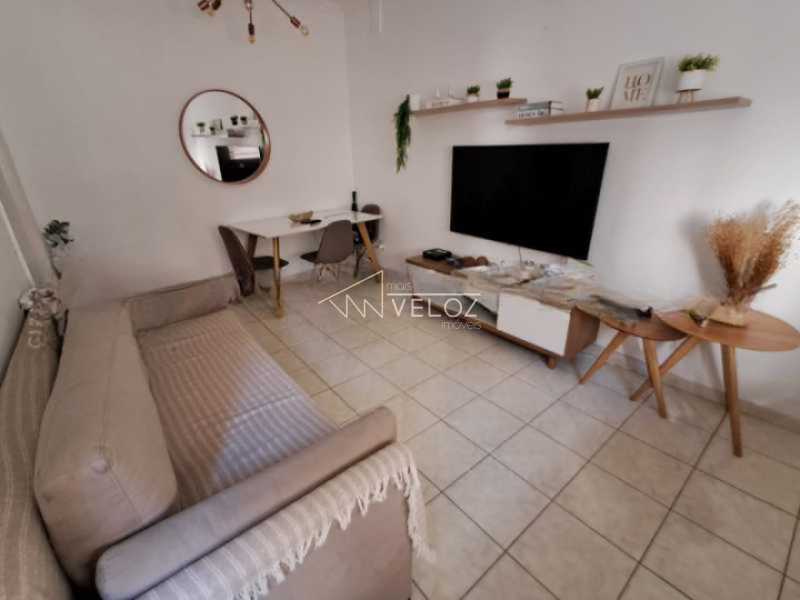 Apartamento à venda com 1 quarto, 39m² - Foto 1