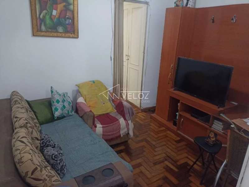 Apartamento à venda com 1 quarto, 32m² - Foto 2