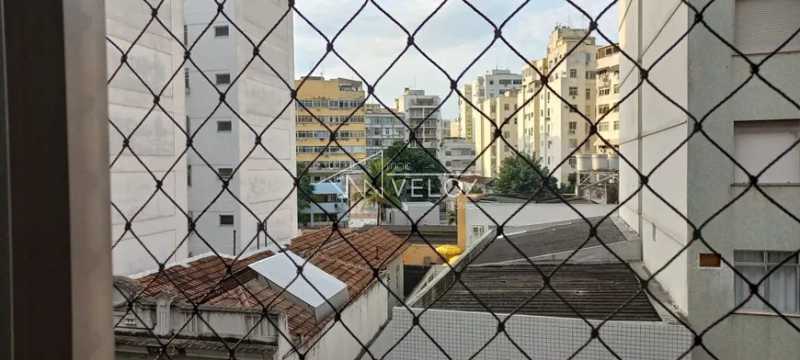 Apartamento à venda com 2 quartos, 66m² - Foto 9