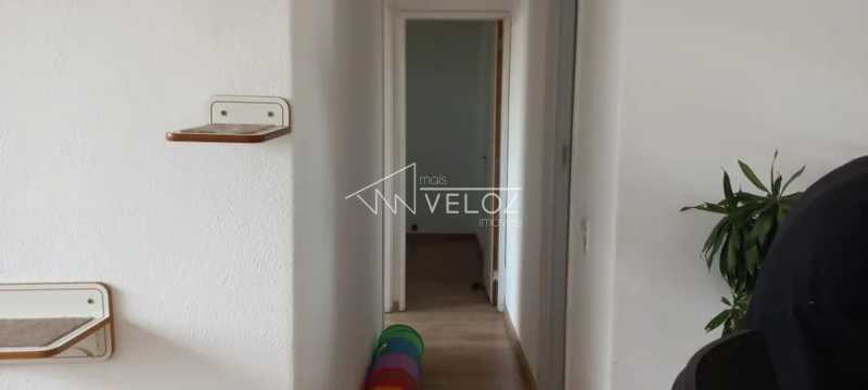 Apartamento à venda com 2 quartos, 66m² - Foto 10