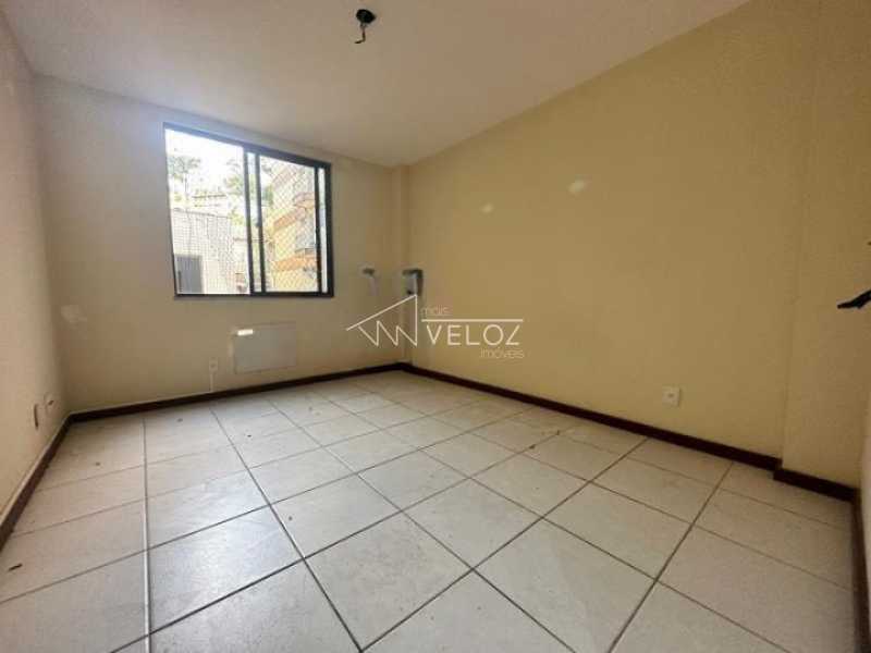 Apartamento à venda com 1 quarto, 67m² - Foto 13