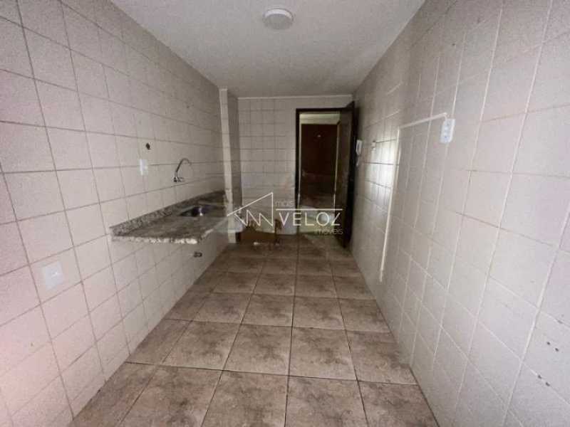 Apartamento à venda com 1 quarto, 67m² - Foto 17