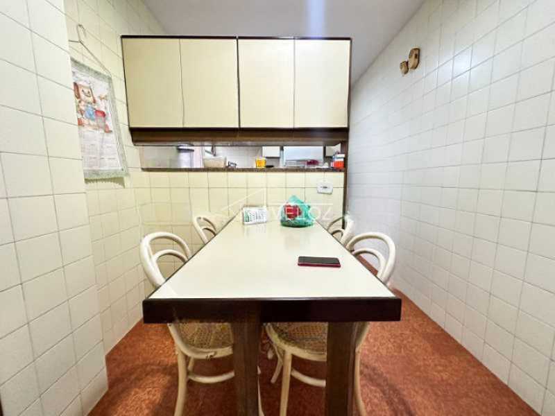 Apartamento à venda com 3 quartos, 104m² - Foto 19