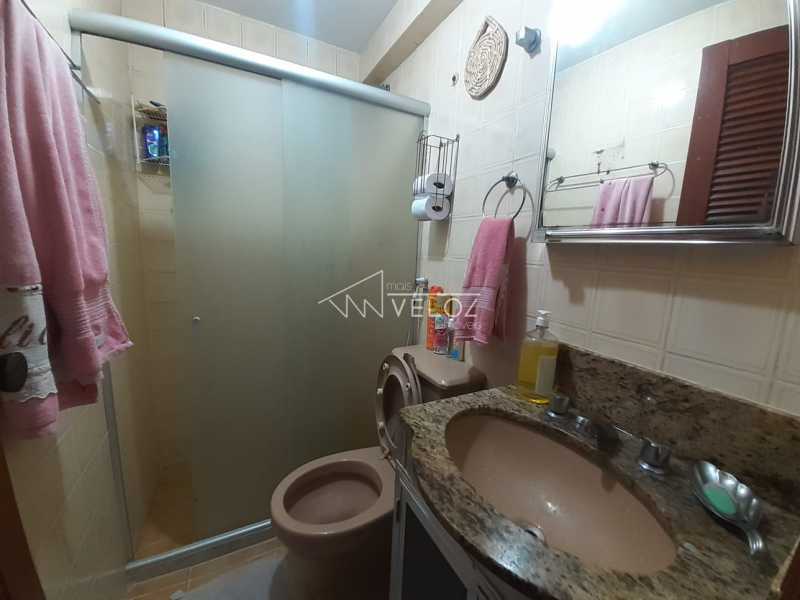 Apartamento à venda com 2 quartos, 66m² - Foto 25