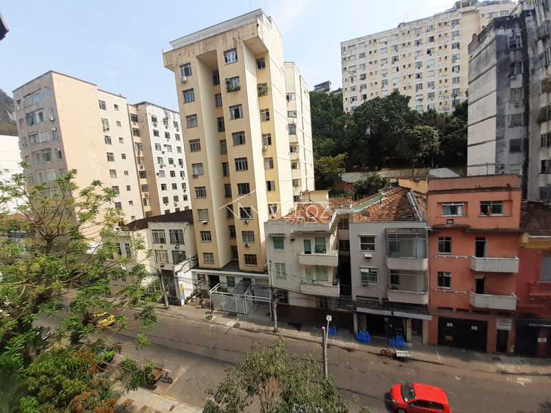 Apartamento à venda com 2 quartos, 66m² - Foto 1