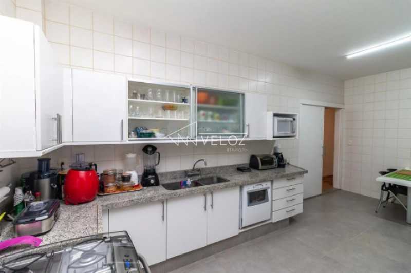 Apartamento à venda com 3 quartos, 153m² - Foto 23