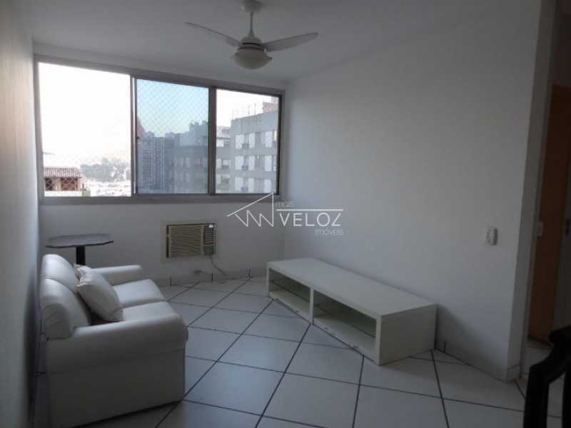 Apartamento à venda com 2 quartos, 69m² - Foto 1