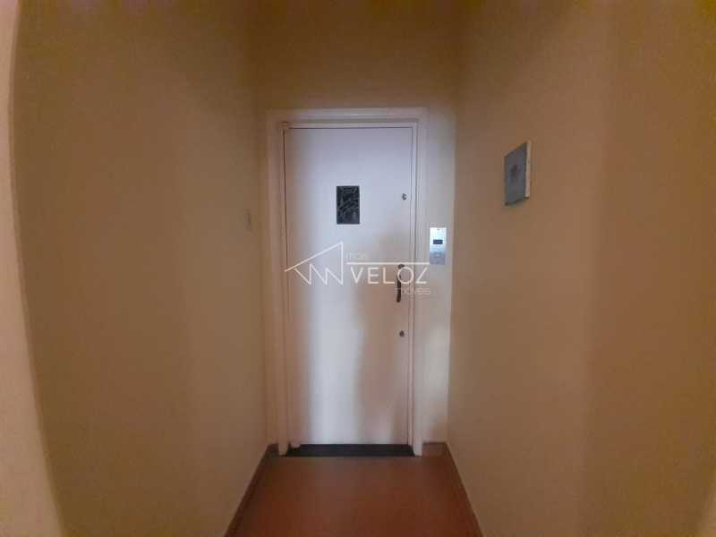 Apartamento à venda com 2 quartos, 84m² - Foto 3