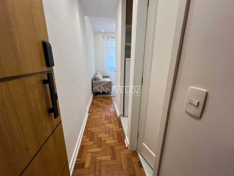 Apartamento à venda com 1 quarto, 31m² - Foto 9