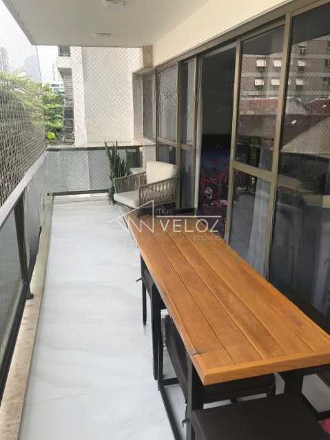 Apartamento à venda com 3 quartos, 139m² - Foto 3