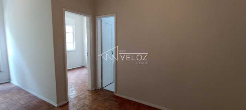 Apartamento à venda com 1 quarto, 38m² - Foto 3