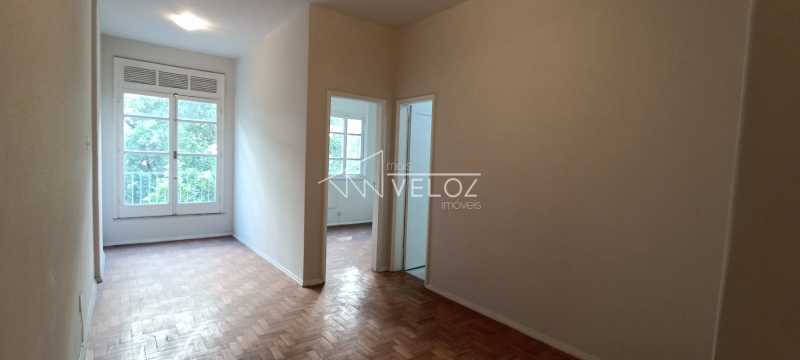 Apartamento à venda com 1 quarto, 38m² - Foto 20