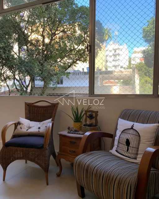 Apartamento à venda com 3 quartos, 162m² - Foto 2