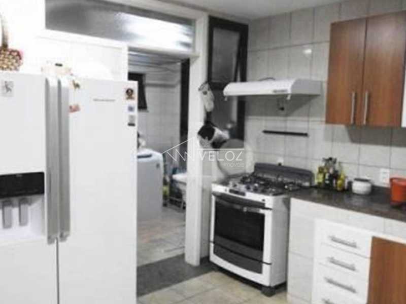 Apartamento à venda com 4 quartos, 272m² - Foto 9