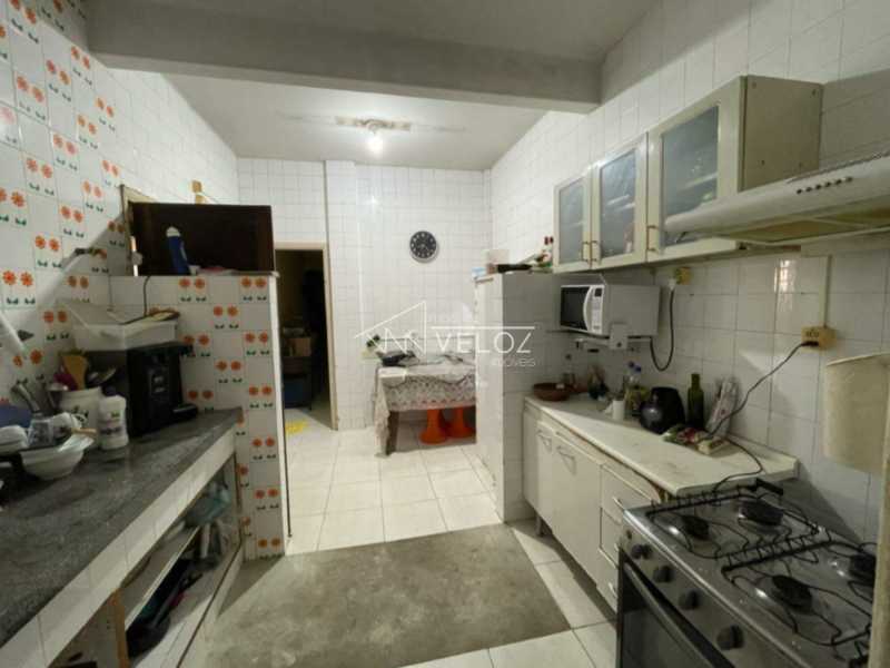 Apartamento à venda com 3 quartos, 70m² - Foto 19