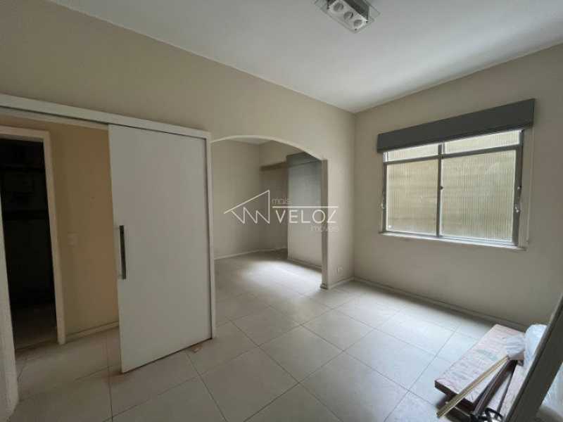 Apartamento à venda com 2 quartos, 80m² - Foto 3