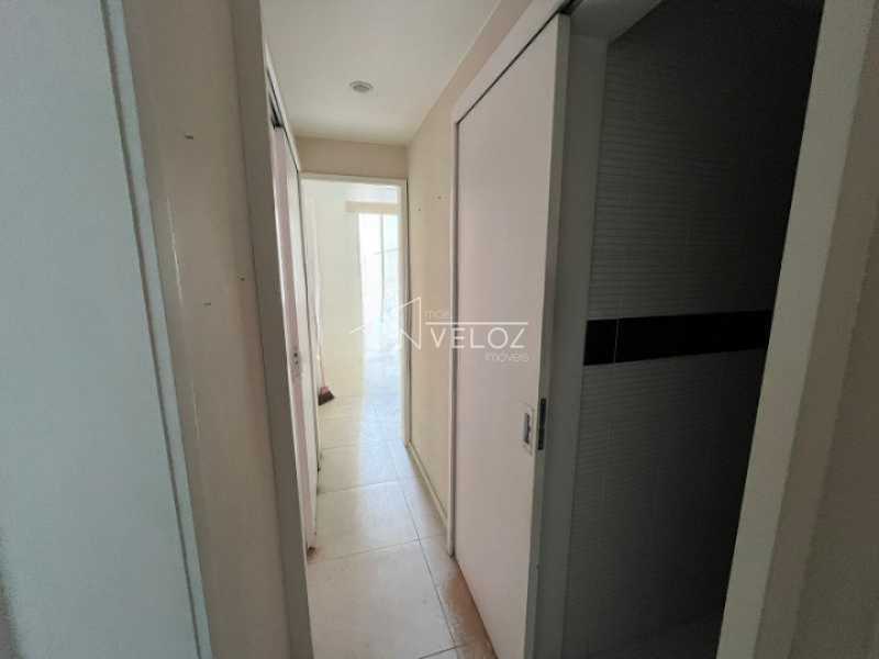 Apartamento à venda com 2 quartos, 80m² - Foto 4