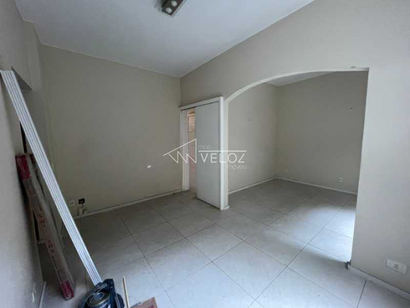 Apartamento à venda com 2 quartos, 80m² - Foto 5