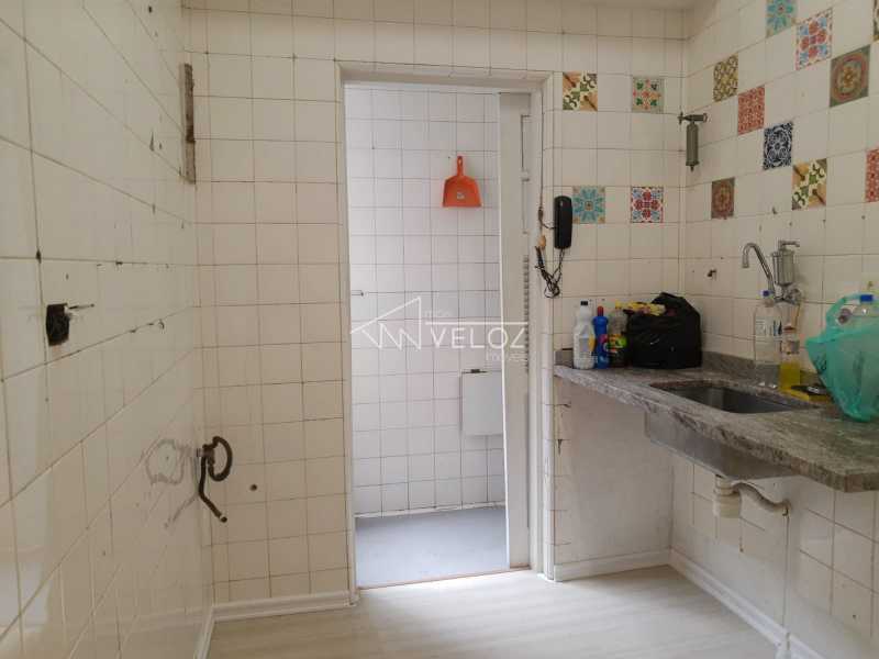 Apartamento à venda com 2 quartos, 80m² - Foto 13