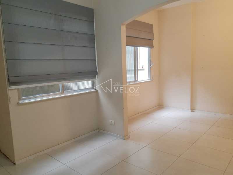 Apartamento à venda com 2 quartos, 80m² - Foto 2