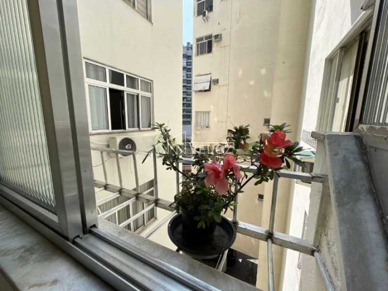 Apartamento à venda com 2 quartos, 80m² - Foto 21