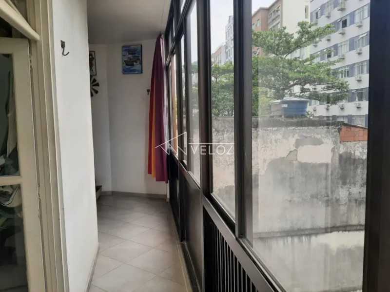 Apartamento à venda com 2 quartos, 85m² - Foto 18