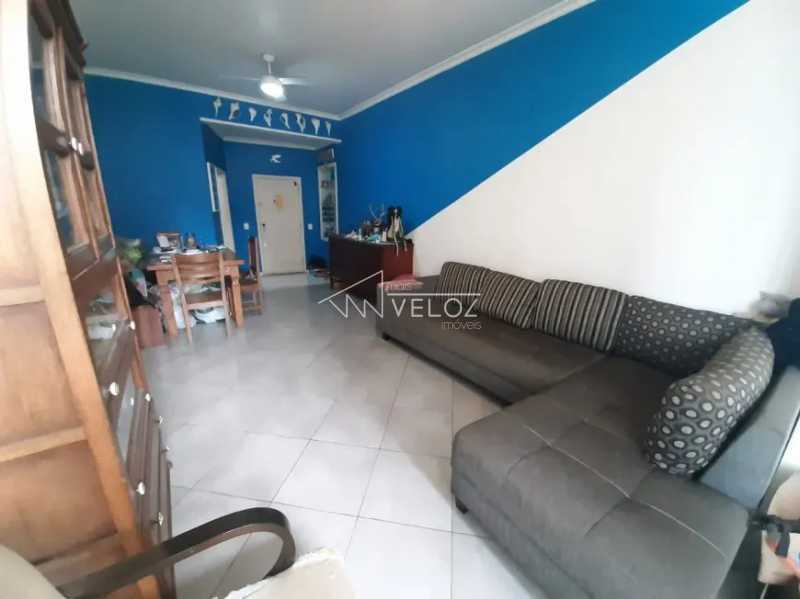 Apartamento à venda com 2 quartos, 85m² - Foto 2