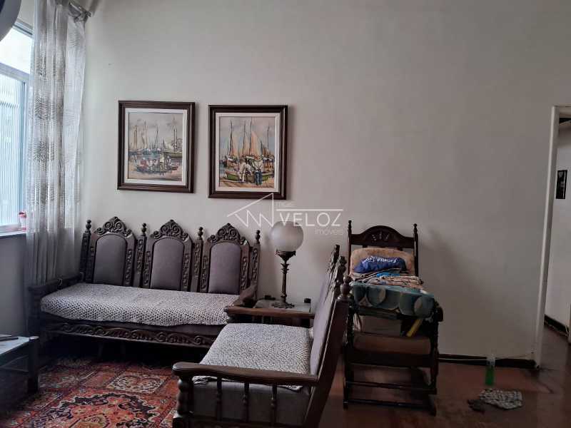 Apartamento à venda com 2 quartos, 76m² - Foto 2