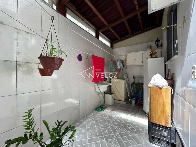 Apartamento à venda com 1 quarto, 23m² - Foto 1