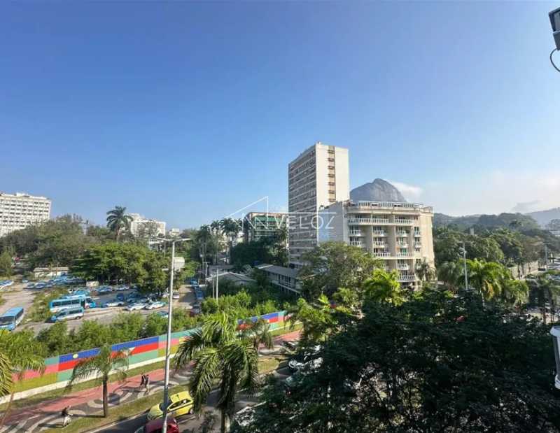 Apartamento à venda com 1 quarto, 33m² - Foto 12