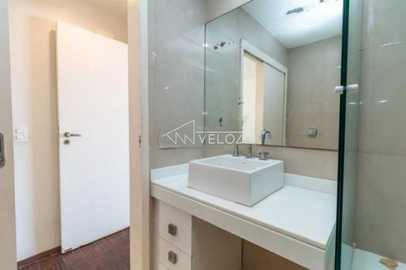 Apartamento à venda com 2 quartos, 61m² - Foto 14