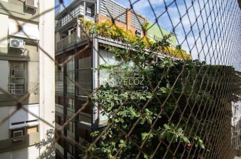 Apartamento à venda com 4 quartos, 138m² - Foto 1