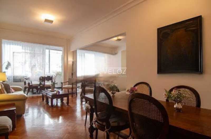 Apartamento à venda com 4 quartos, 138m² - Foto 2